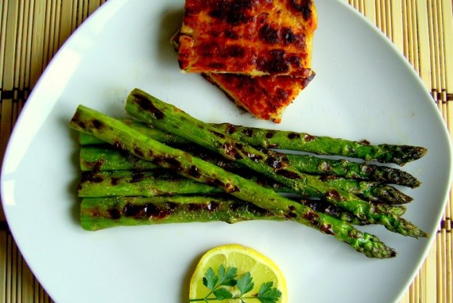 Grilled asparagus - Sparanghel la grill