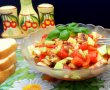 Salata cu piept de pui, rosii, castraveti si mozzarella-8