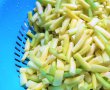 Salata de fasole verde cu salam si iaurt-6