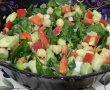 Salata de primavara cu baby spanac, naut si ceapa verde-0