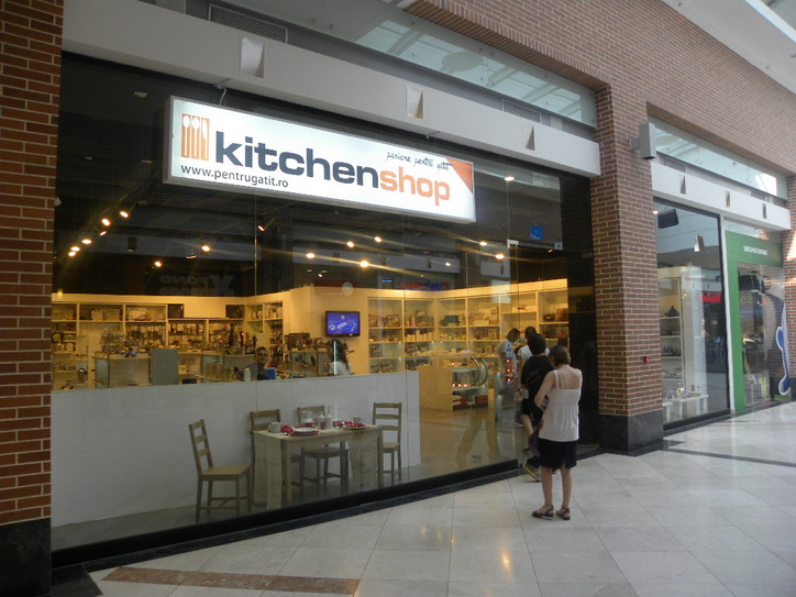 In sfirsit, un magazin adevarat: Kitchenshop!