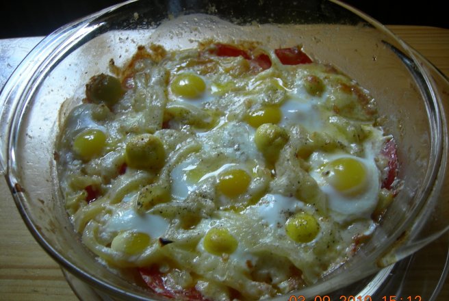 Tarta de legume cu oua de prepelita