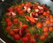 Salata de spanac crud cu carnati-4