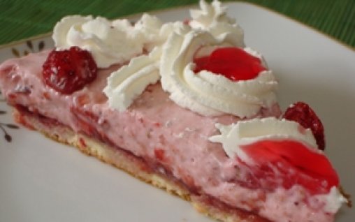 Retete Culinare - Tort de capsuni cu crema de branza