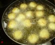 Chiftelute picante de cartofi cu cascaval-4