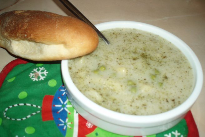 Supa de mazare cu spetzli