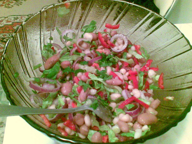 Salata cu fasole boabe