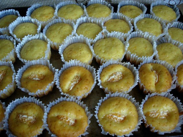 Muffins cu mandarine