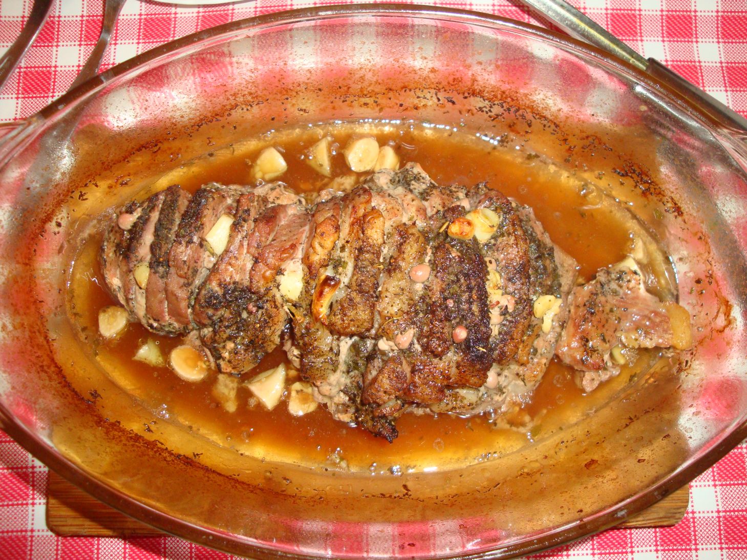 Pulpa de porc la cuptor cu cartofi aurii