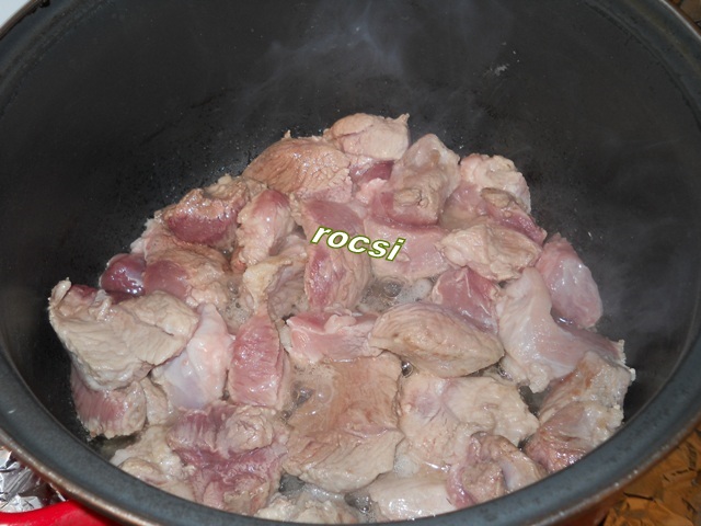 Muschi de porc in sos