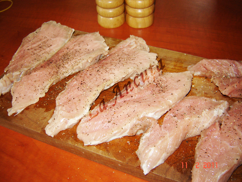 Pulpa de porc cu sos picant de rosii
