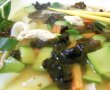 Supa chinezeasca cu pui si champinioane negre-1