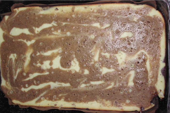 Cheesecake cu aromă de capuccinno şi ciocolată