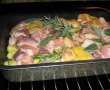 Gusa de porc & aripioare de pui marinate la cuptor cu garnitura de cartofi si sos de ciuperci cu portocala rosie-7