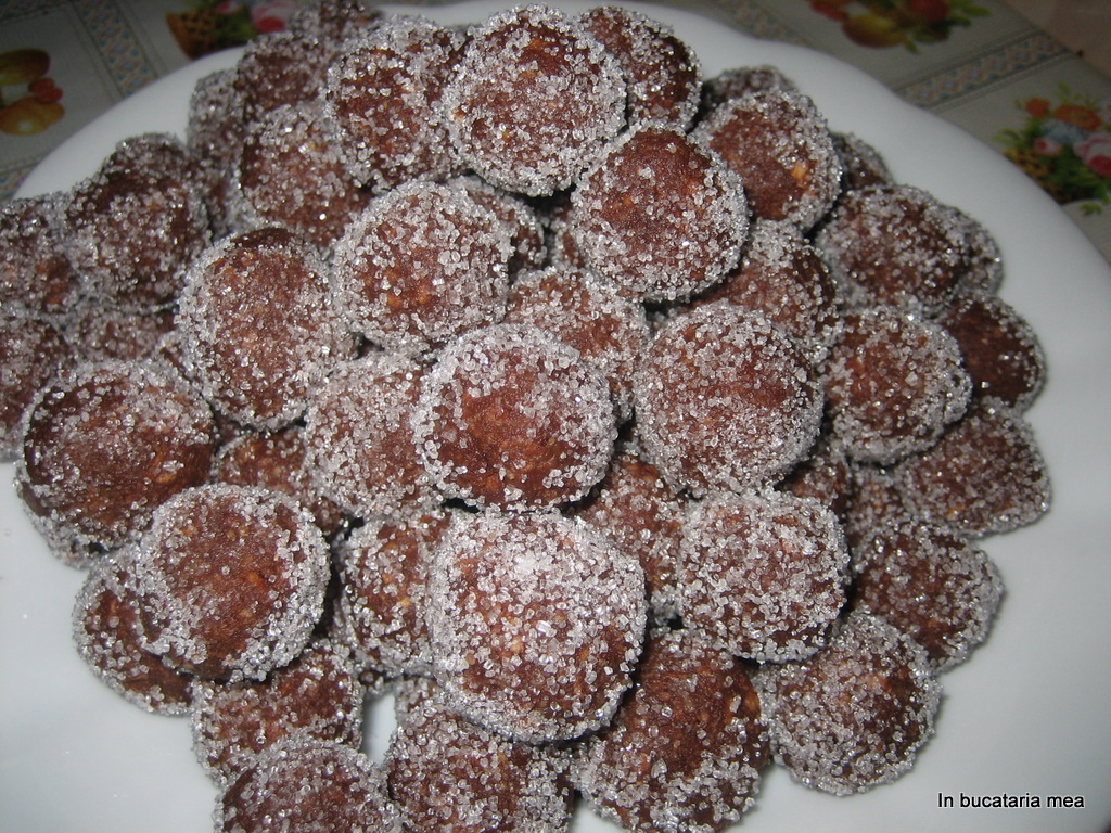 Desert bomboane cu nuca si biscuiti