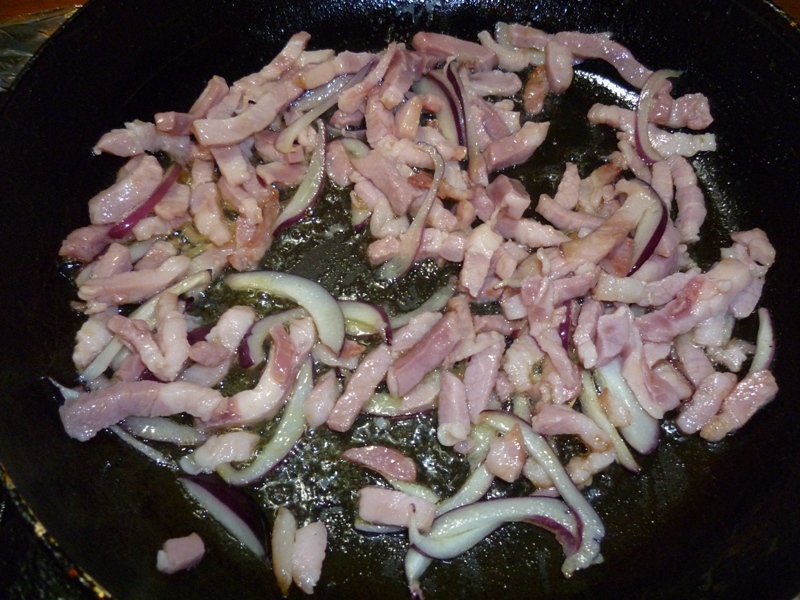 Omleta cu zuchinni si pancetta (bacon)