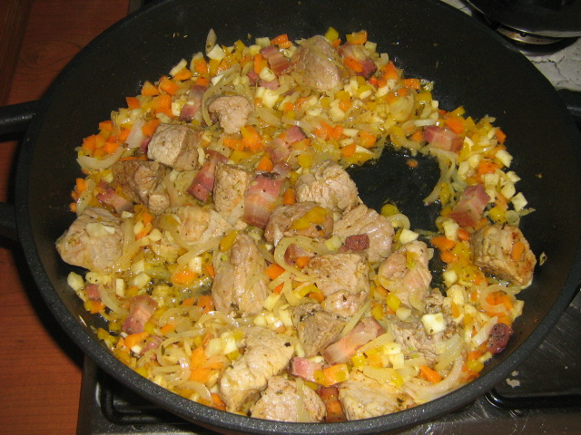 Tocanita din carne de porc cu couscous