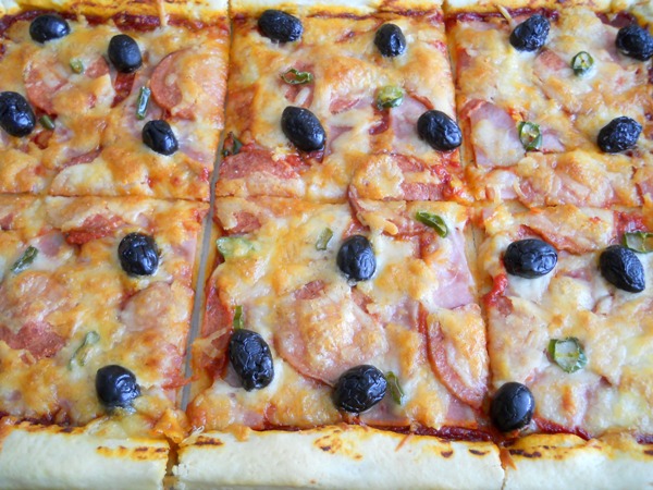 Pizza cheezy crust