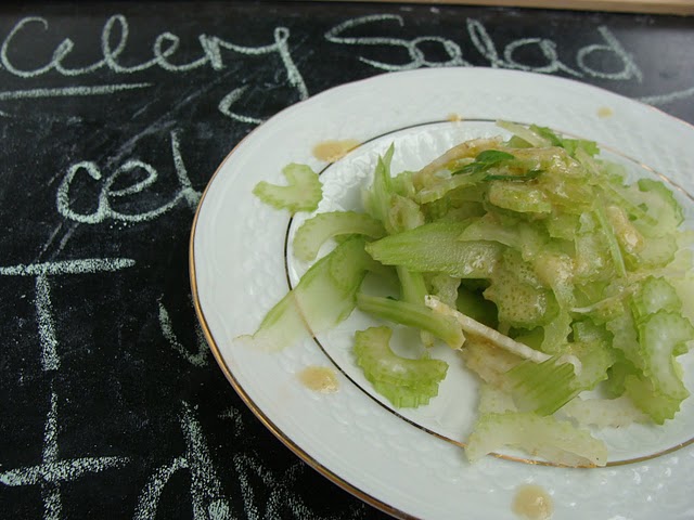 Salata de telina (apio)
