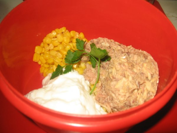 Salata de ton cu iaurt