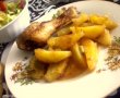 Friptura de pui cu cartofi si usturoi in sos de rosii-2