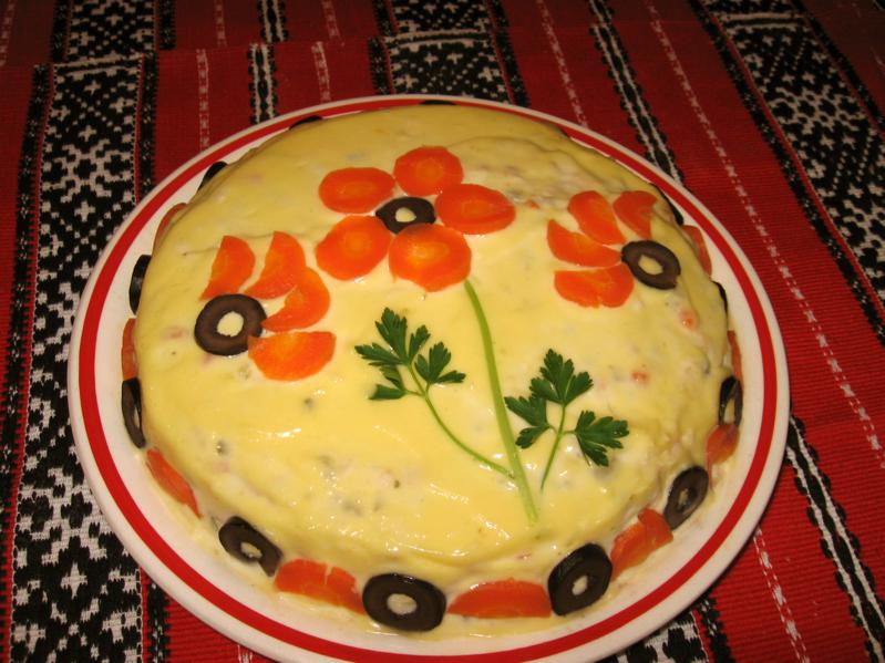 Salată Boeuf (cu piept de pui)