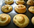 Muffins cu branza si stafide-10