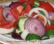 Salata  de rosii, ceapa si castraveti - vedeta in bucataria mea-3