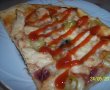 Pizza cu piept de pui-8
