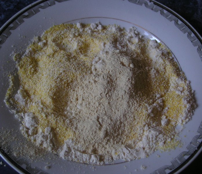 Pangasius in crusta de malai si sos de tarhon