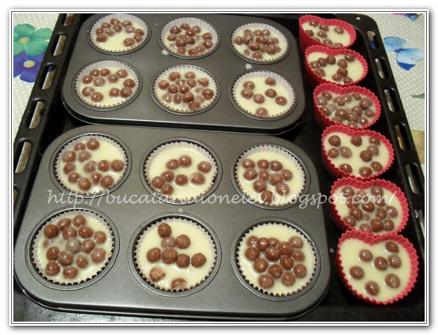 Muffins cu bilute de cacao