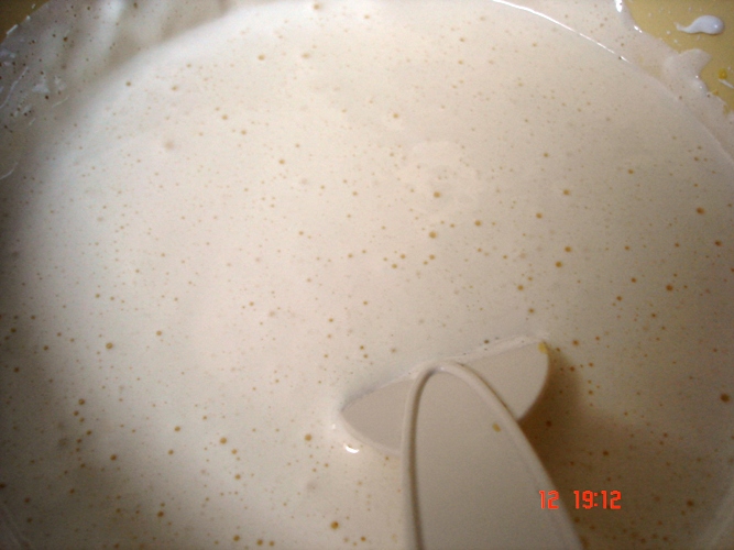 Desert prajitura cu crema de ciocolata alba