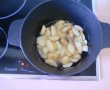 Pulpite de pui picante in vas de ceramica la cuptor cu cartofi noi la ceaun-2