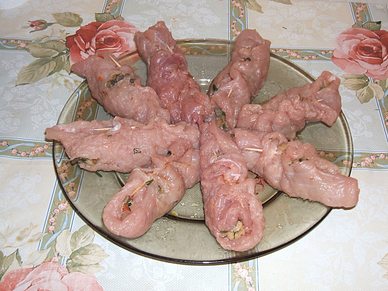 Rulouri de carne cu legume la cuptor