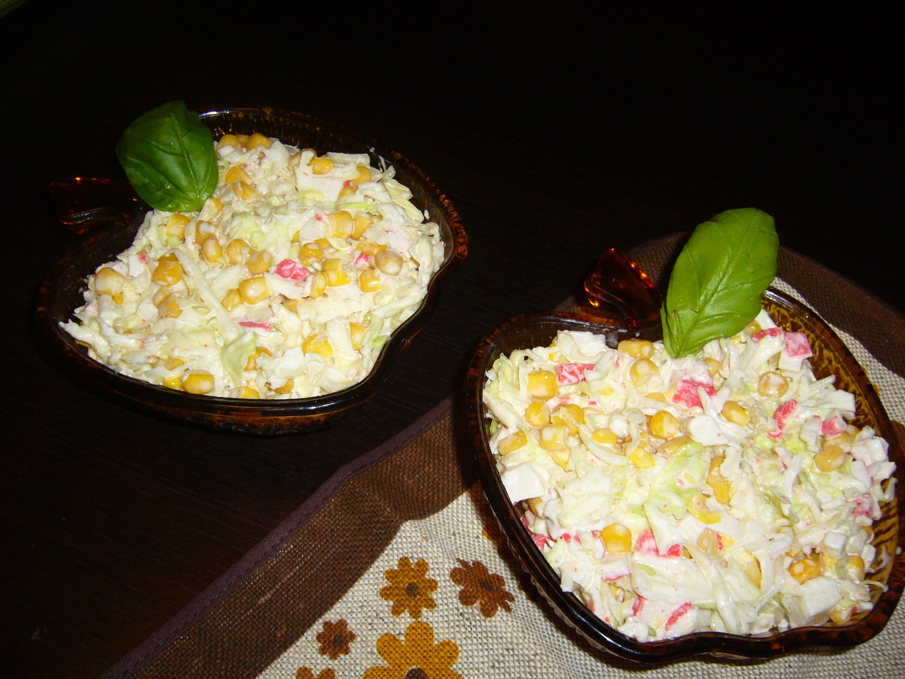 Salata cu surimi si porumb
