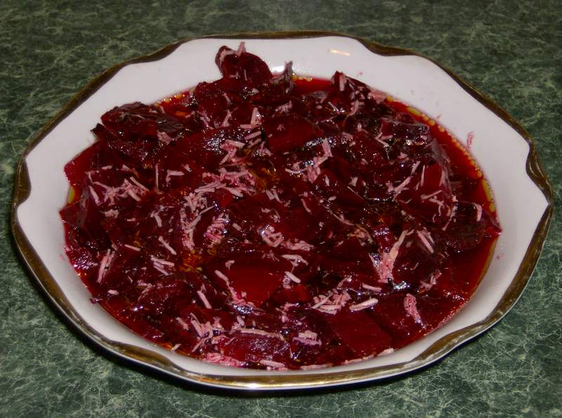 Salata de sfecla rosie si hrean
