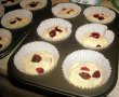 Cupcakes cu merisoare si crema de vanilie-1