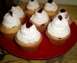 Cupcakes cu merisoare si crema de vanilie-6