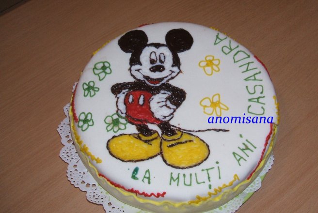 Tort Mikey Mouse cu cremă de lămâie