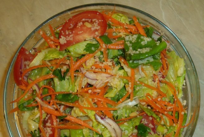 Mancare de post: salata de cruditati si couscous (2 persoane)