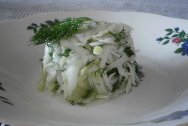 Salata de gulie cu marar