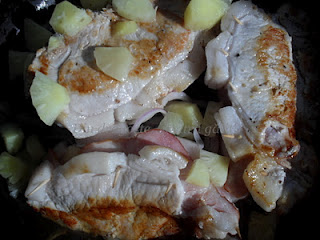 Cotlet de porc umplut cu ananas & Orez cu stafide și curry