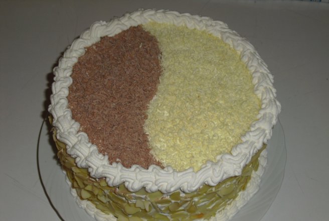 Tort Alb-Negru