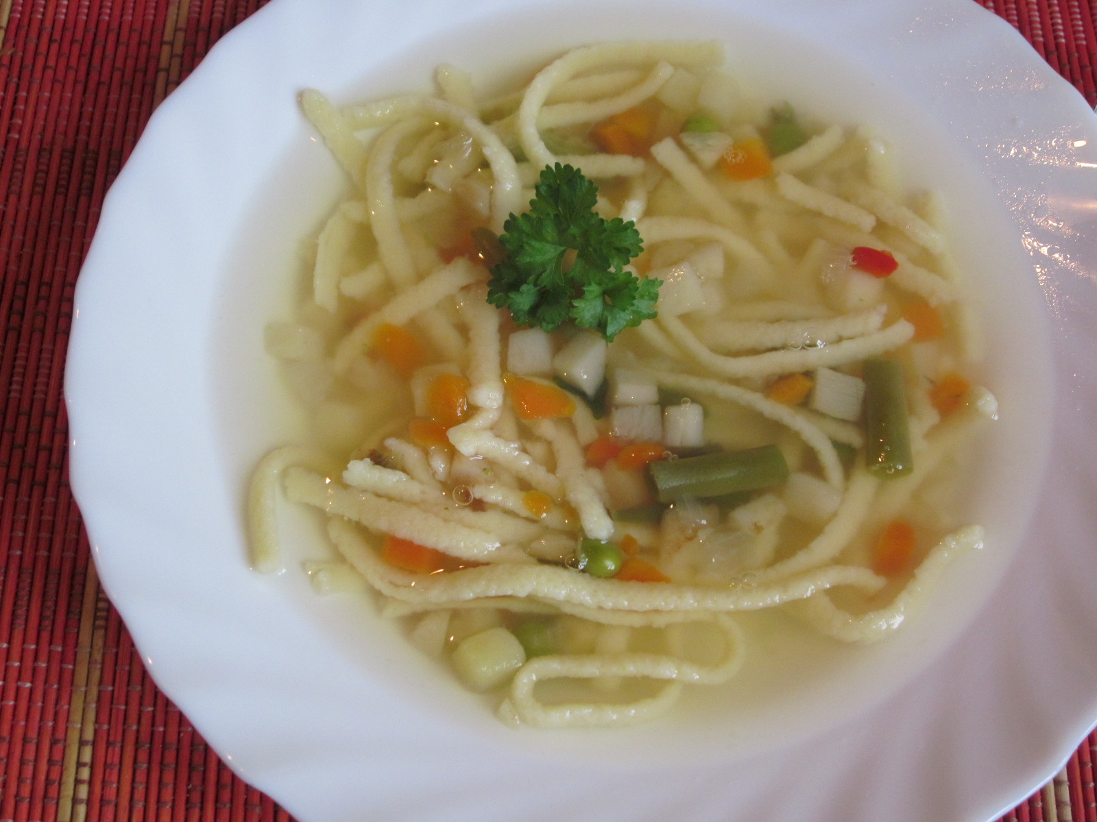 Supa de legume cu spatzle