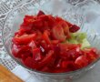 salata colorata cu bucati de cas-0