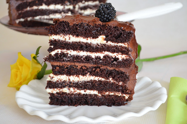 Chocolate cake si-o aniversare