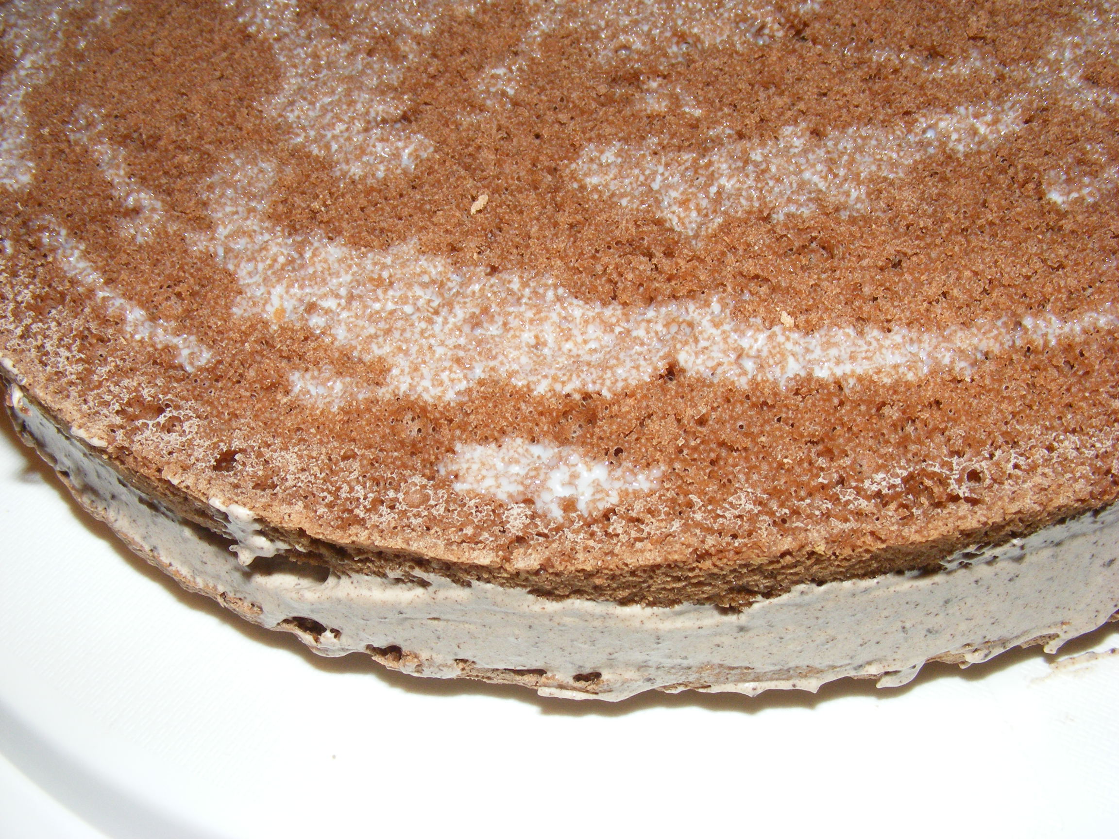 Tort cu crema de ciocolata,nuci si lapte condensat