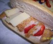 Sandwich cu snitel de pui si cascaval-1