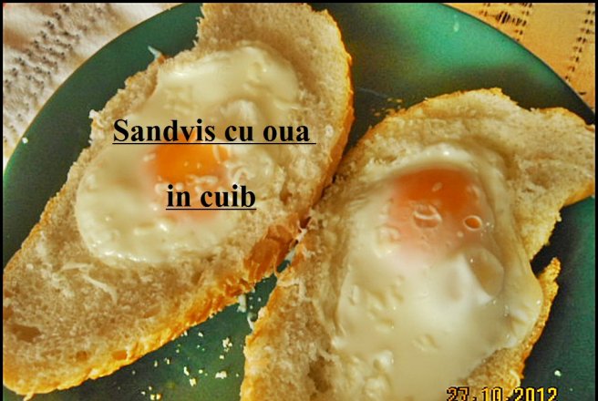 Sandvis cu oua in cuib la microunde