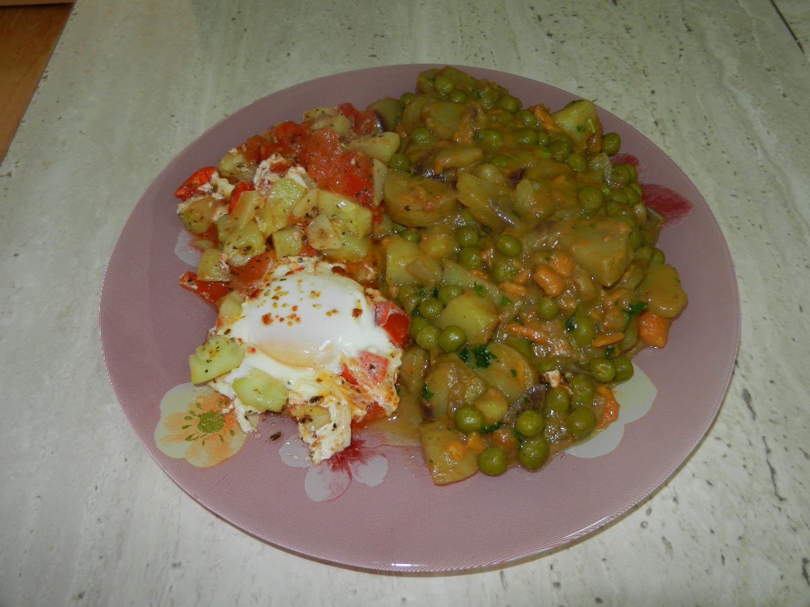 Curry cu 3 tipuri de cartofi si oua de vara